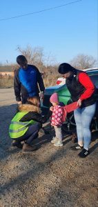 в МАДОУ ЦРР д/с 22 участники патруля напоминали родителям и детям о соблюдение правил дорожного движения по пути следования в детский сад