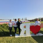 На стадионе "Юность" любители ЗОЖ считали 10 000 шагов