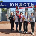 На стадионе "Юность" любители ЗОЖ считали 10 000 шагов