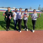 На стадионе "Юность" любители ЗОЖ считали 10 000 шагов